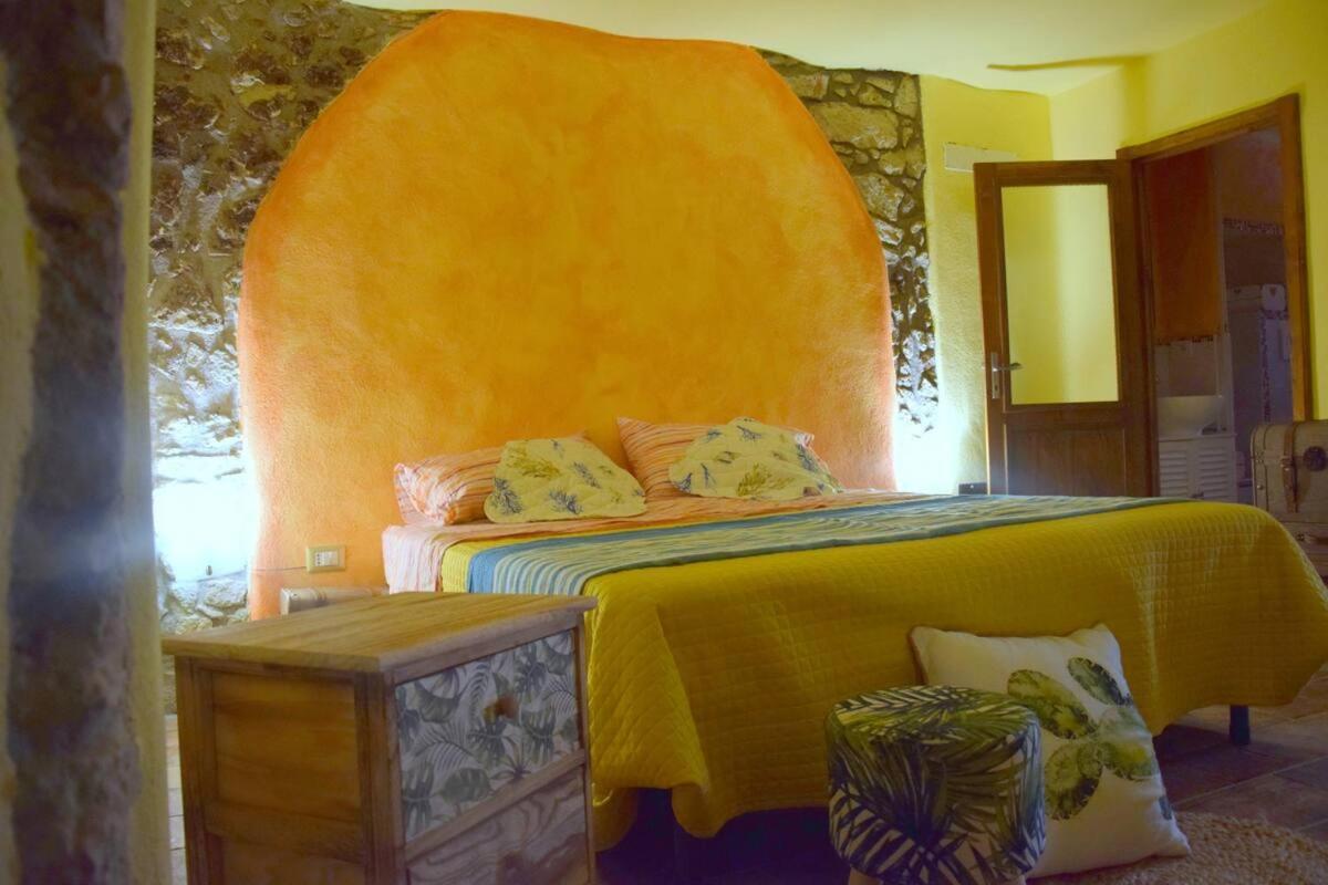 Agriturismo Su'E Lentu Боза Екстер'єр фото