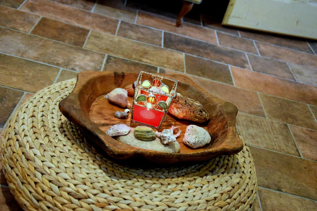 Agriturismo Su'E Lentu Боза Екстер'єр фото