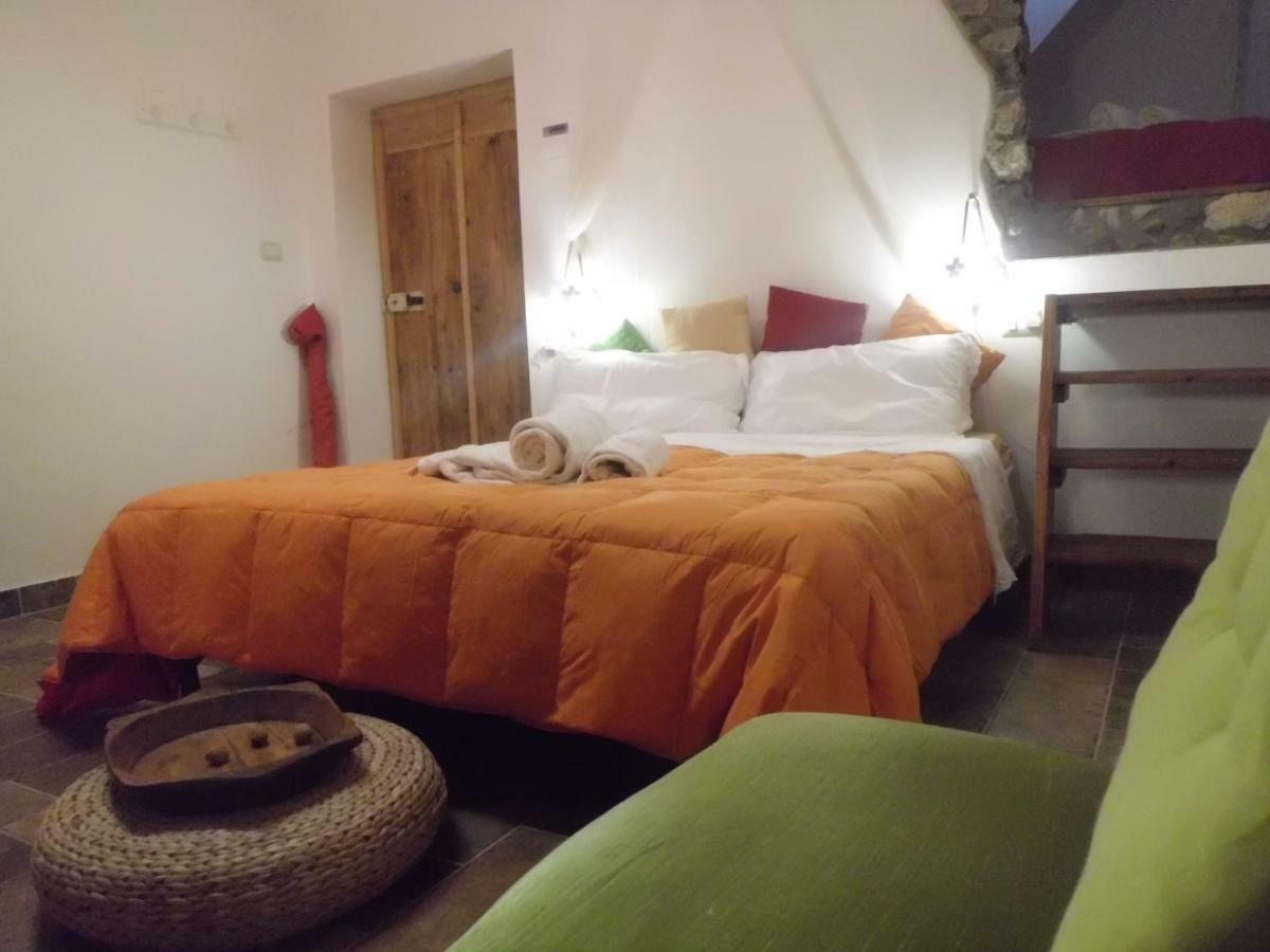 Agriturismo Su'E Lentu Боза Екстер'єр фото